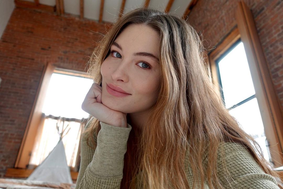 讓原生自然美成為妝容亮點！跟隨 6 步打造自然清新的極簡主義妝容