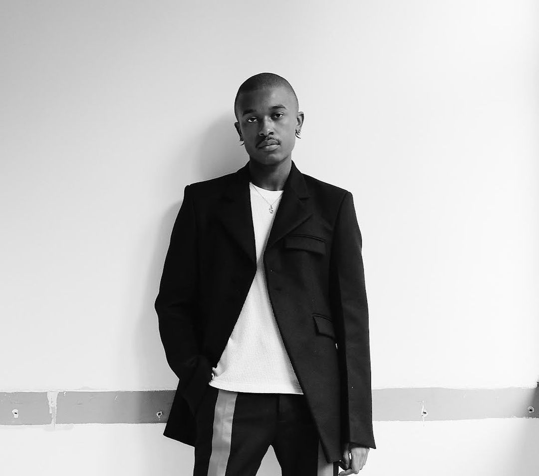 時尚圈新力量： 認識 Salvatore Ferragamo 全新創意總監 Maximilian Davis ，獲得  Rihanna 與 Dua Lipa 追捧