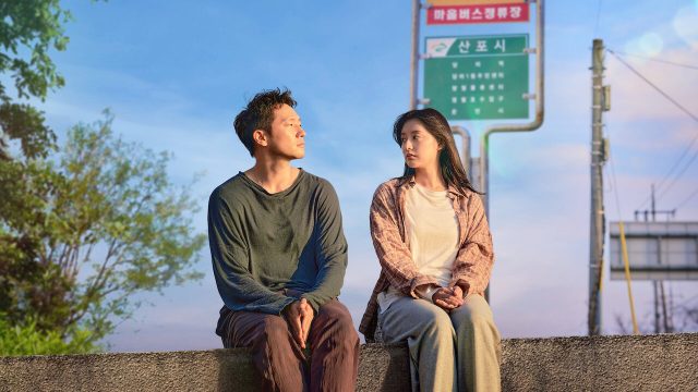 《我的大叔》編劇再出治癒新作!金智媛、李伊主演Netflix韓劇《我的出走日記》4月9日上線