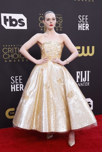 2022 Critics Choice Awards 盤點最矚目紅地毯造型:Lady Gaga、Elle Fanning、鄭浩妍 以金屬晚裝最吸睛!