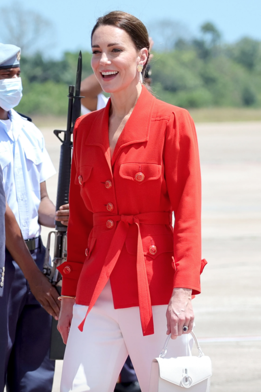 #SustainabilityInVogue Kate Middleton 穿上多件復古時尚服裝！古著是劍橋公爵夫人衣櫃的新寵兒嗎？