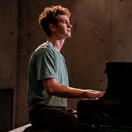 從蜘蛛俠演到兩度提名奧斯卡影帝：細看《夢想期限tick, tick… BOOM!》Andrew Garfield 演藝成名之路