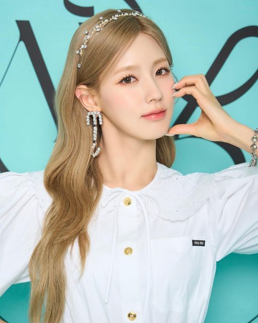 赴一場春日約會!(G)I-DLE 美延首張 SOLO 專輯《MY》正式上線 多套造型演藝浪漫復古風格