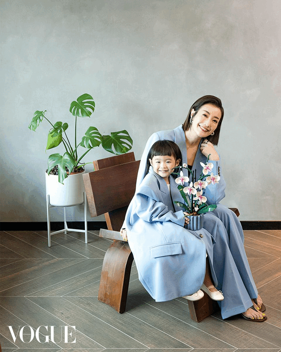 模範家庭張新悅與兩女預祝母親節 搶先玩 LEGO Botanical Collection ｜暢談如何培養子女的創意思維