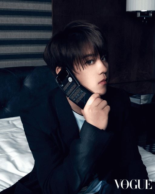 全城期待 MIRROR 全員完美演繹 Samsung Galaxy Z Flip3 全新專屬成員簽名手機殼