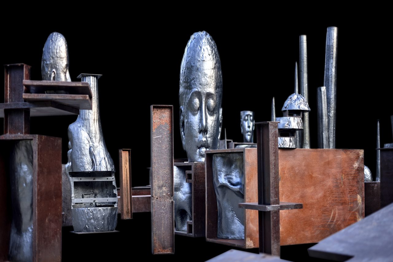 專訪藝術家陳世英 Wallace Chan 細談重回威尼斯辦展及從修行得到的人生領悟：「被瓦解的是我，被建立的也是我。」