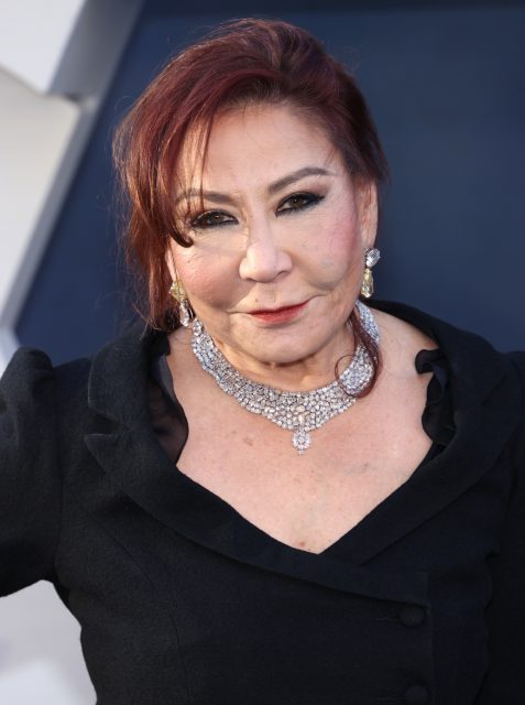 《璀璨帝國》軍火富商之女 Anna Shay 身家高達 47億港幣!比金錢更寶貴是她的處世之道