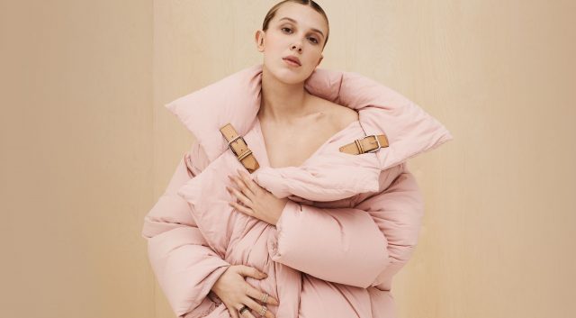 訂閱《VOGUE》香港版電子書及紙本實體書:六月刊|Millie Bobby Brown 迎接未來世界的挑戰