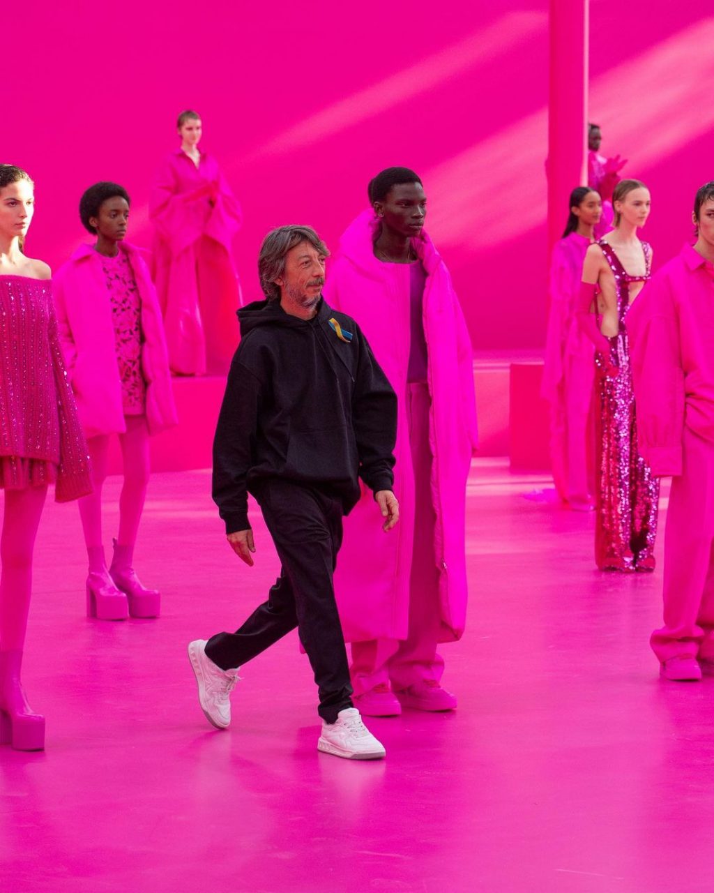 只有 Pierpaolo Piccioli 做到！每一場 Valentino 高級訂製時裝展都將是對羅馬城市的「回饋」