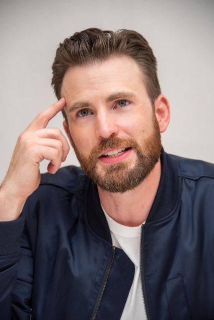 「美國隊長」並非 Chris Evans 唯一飾演過的超級英雄？一起來看他的歷年經典影視作品