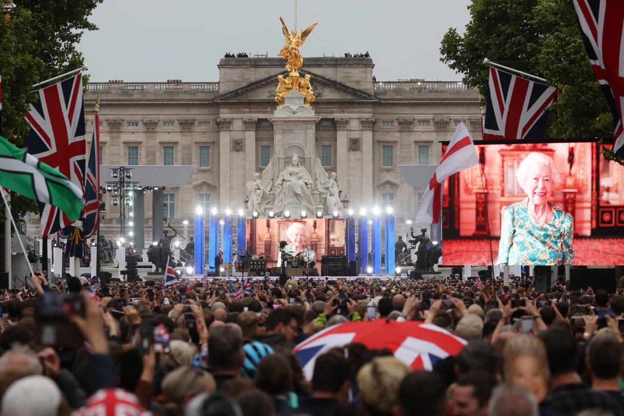 The 8 Biggest Moments From The Platinum Jubilee Party At The Palace