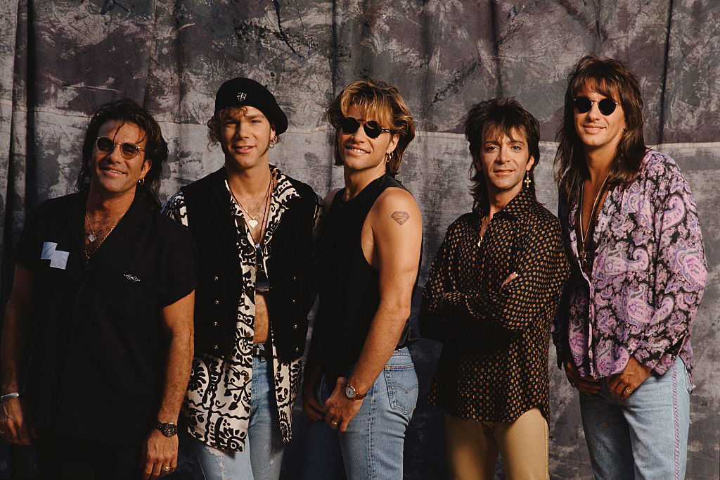 80年代的著名搖滾樂隊的永恆魅力！為搖滾樂與時尚都帶來經典的 Bon Jovi