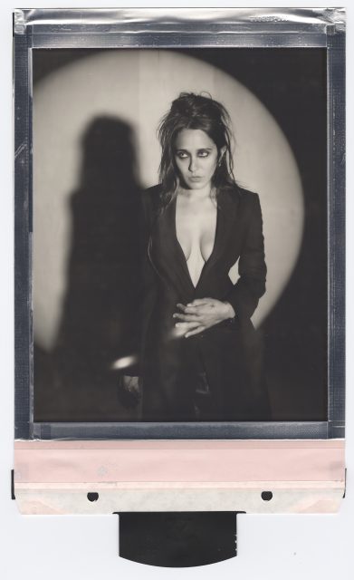 專訪 Chrome Hearts 千金、品牌 Deadly Doll 創辦人、歌手 Jesse Jo Stark：「設計對我來說是絕對全心全意地做自己。」