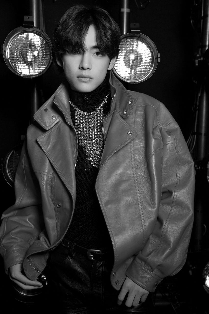 V of BTS (Kim Taehyung) attends the Celine Spring/Summer 2023 Menswear Fashion Show