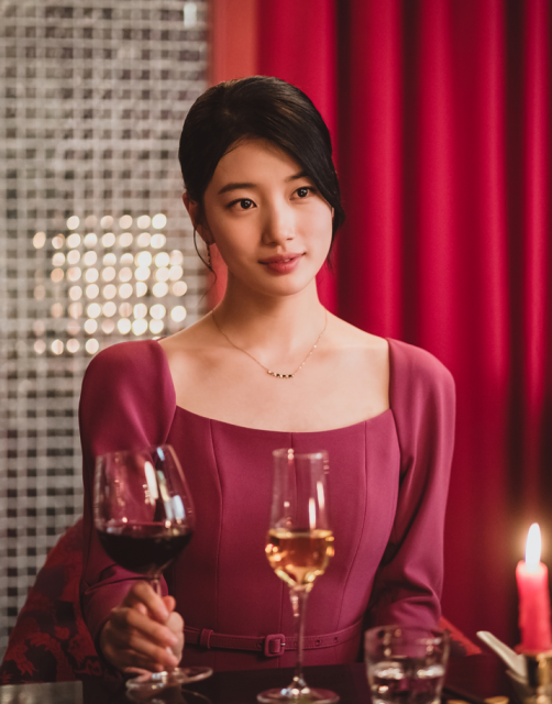 秀智的代表作不止《安娜》！與李鐘碩、金宇彬飾演情侶超養眼，從歷年影視作品看她為何是「國民初戀」