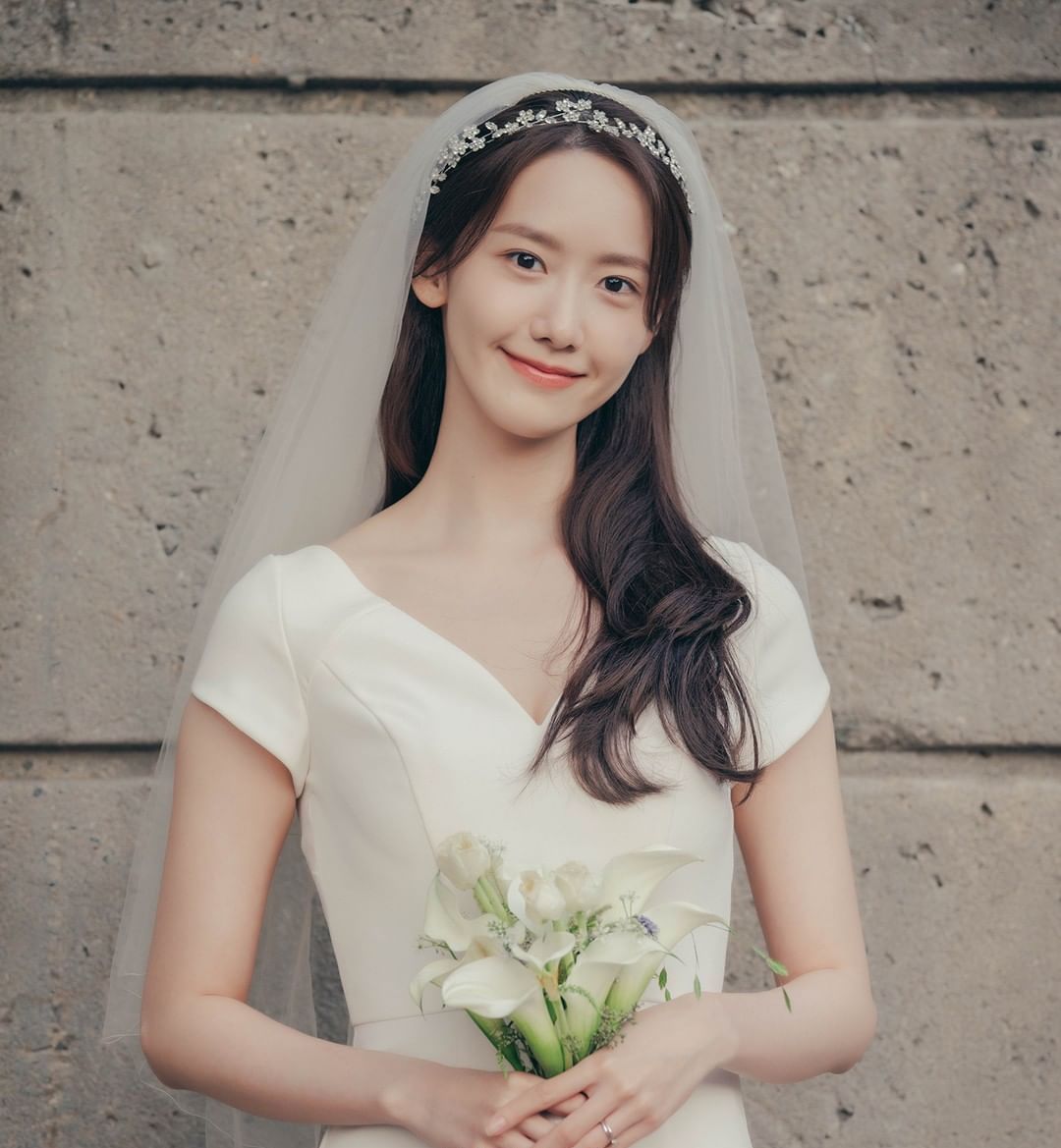 李鍾碩、少女時代潤娥主演暗黑系韓劇《Big Mouth》 7月29日Disney+上線 三流律師的獄中生存之道