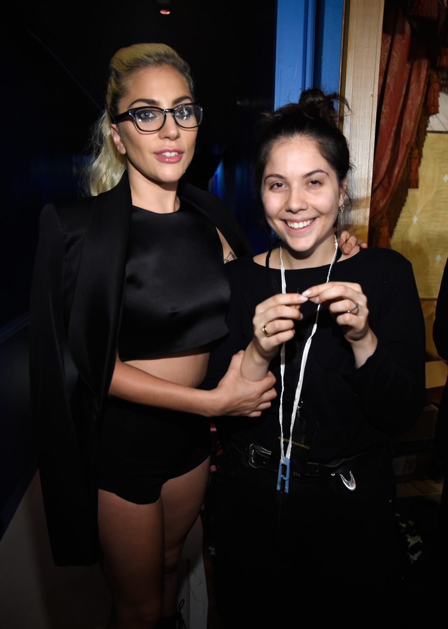 Lady Gaga 妹妹同樣不容小覷！為姊姊親自設計舞台服 「Baby Gaga」創立時裝屋 Topo Studio