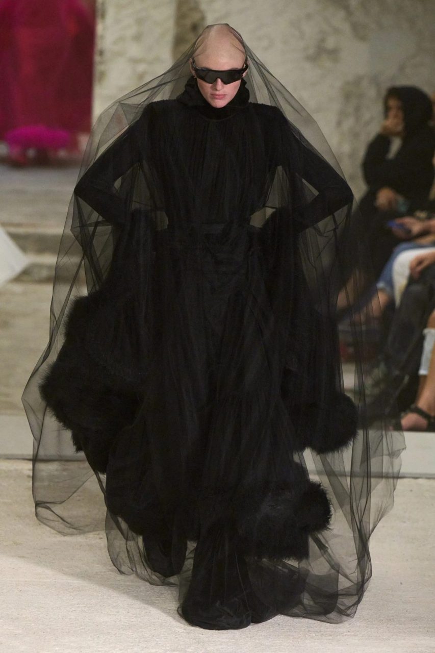 Vetements’ Autumn 2022 Show Was About Nostalgia And Vulnerability