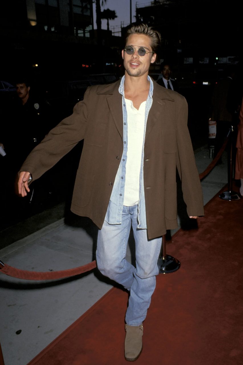 為什麼 Brad Pitt 近來大膽鮮艷色彩的風格，是他迄今最時尚的時期？