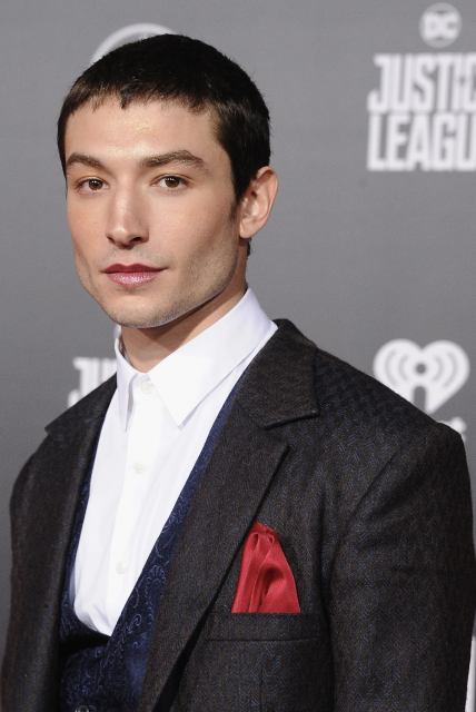 Ezra Miller 發聲明道歉!偷竊、失控傷人、誘拐未成年⋯閃電俠坦承「正遭受嚴重心理問題」