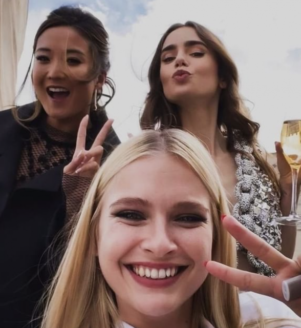 《Emily In Paris》第三季正在拍攝中!Emily的戀愛生活會變成怎樣?