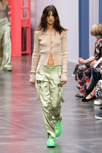 Fendi 回歸昔日千禧年創作，將過去演化成未來 ｜Spring/ Summer 2023
