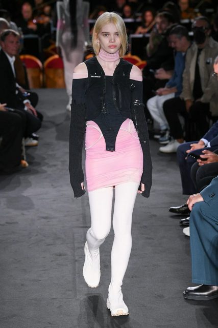 MM6 Maison Margiela 向品牌初期風格致敬? 再度與 Salomon 合作機能性單品| Spring / Summer 2023