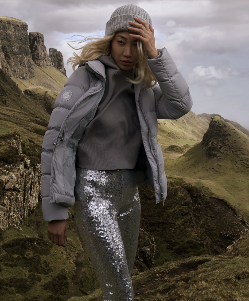 Canada Goose 2022 秋冬系列發佈！當代著名女攝影師Annie Leibovitz執導，與超模Soo Joo Park、演員Jodie Turner-Smith及Khadijha Red Thunder一同探索蘇格蘭天空島