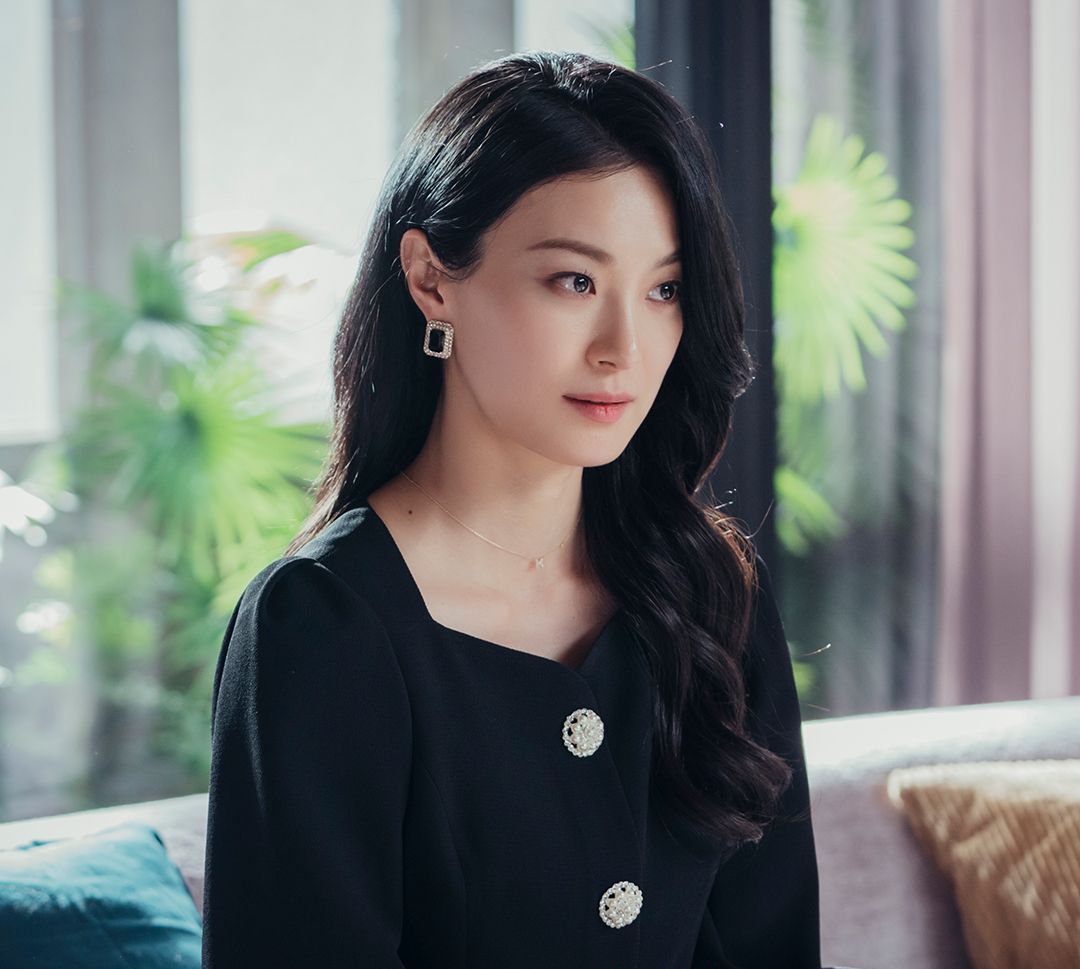 不止是《Big Mouth》的市長妻子！玉子妍即將在古裝劇《雨傘》與金憓秀上演對手戲 你在這些劇集中也見過她