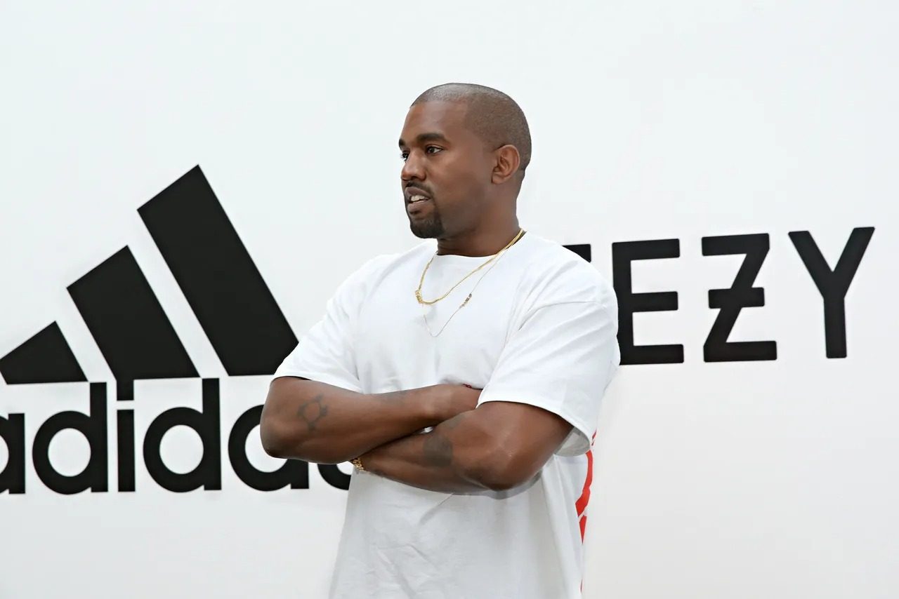 adidas 與 Kanye West 終止合作，竟然以「自有品牌」繼續販售 YEEZY？Ye 有何回應？