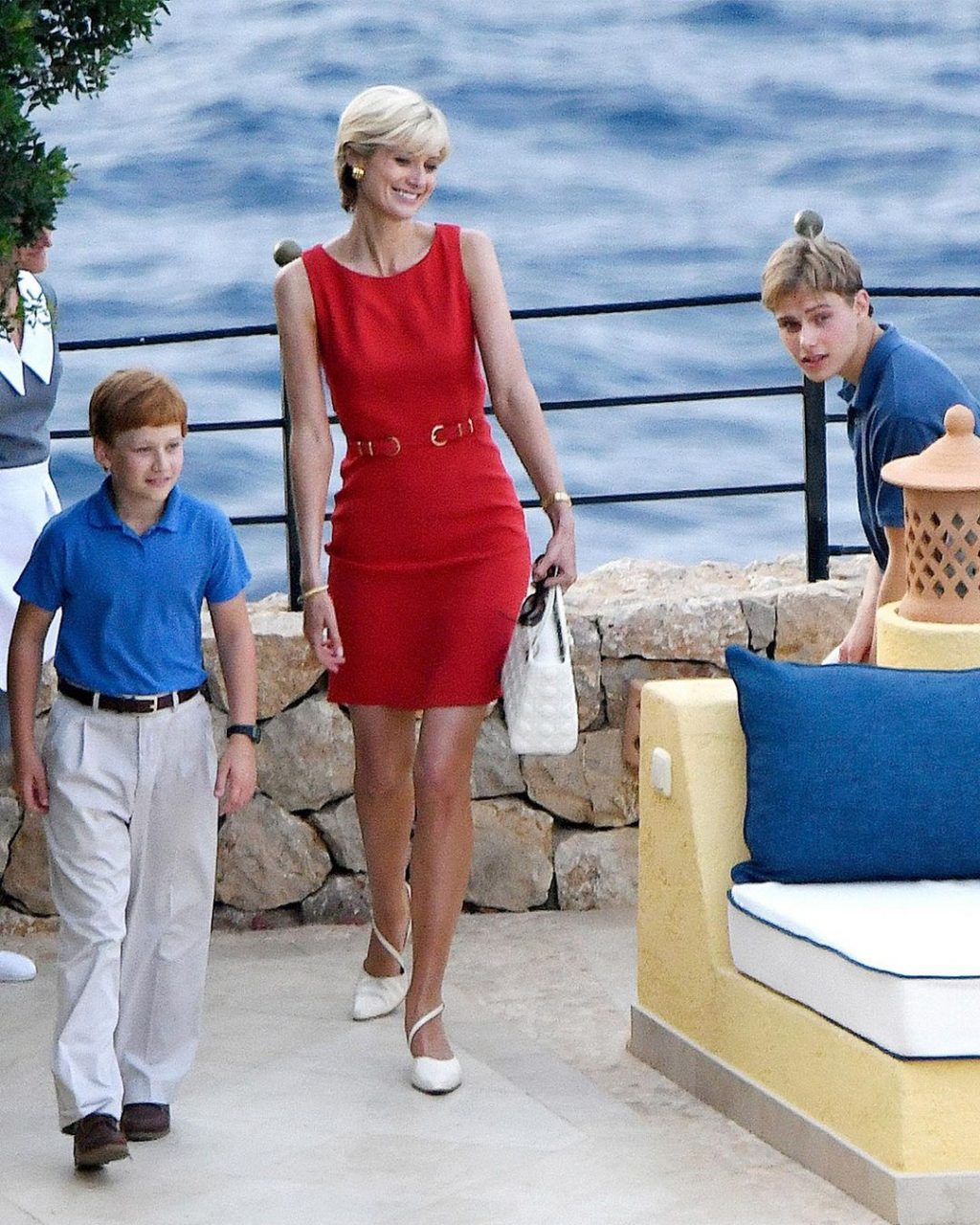 比超模還要高的 Elizabeth Debicki ：1.9米高憑甚麼成為《The Crown》最新第五季的戴安娜王妃？