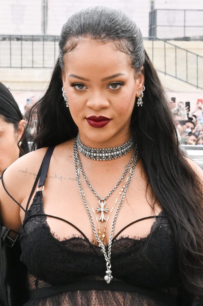 Rihanna 最新 Savage X Fenty Volume 4 內衣系列將以短片形式展示，會帶來新歌嗎？