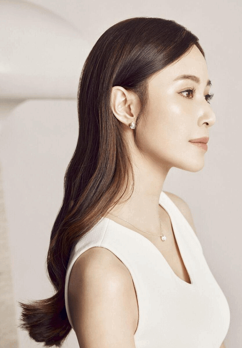 專訪何倍倩及鄧愛嘉：探討何謂真正的美，與CosMax一起活出最精緻自信的自己