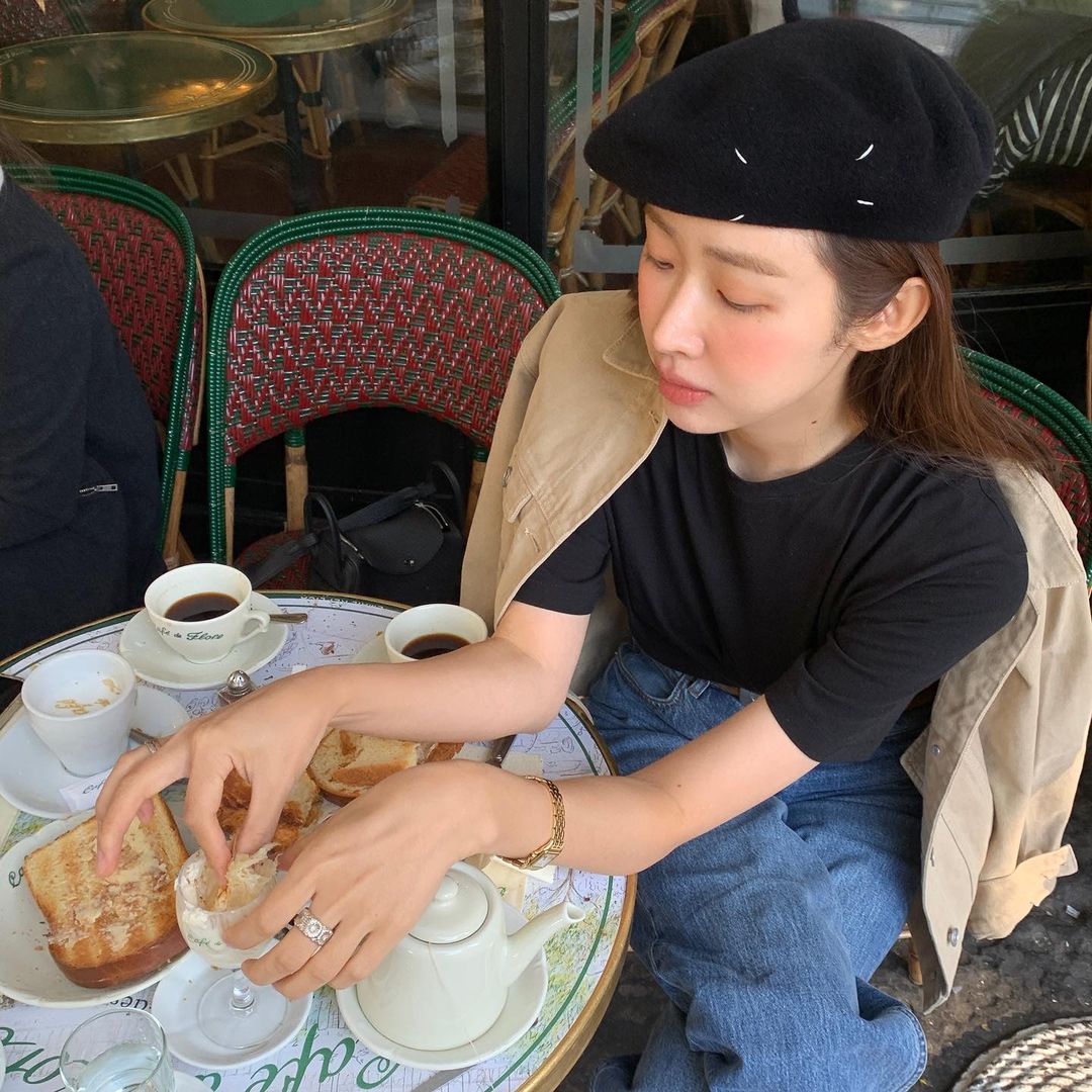 冬季配飾之選！韓國時尚偶像 Red Velvet Joy、Twice多賢、泰妍都喜歡用畫家帽做日常造型？