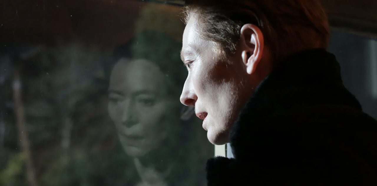 Tilda Swinton 主演懸疑電影《The Eternal Daughter》分飾母女兩角 只住着兩人的神秘古宅為何頻頻發出怪聲？