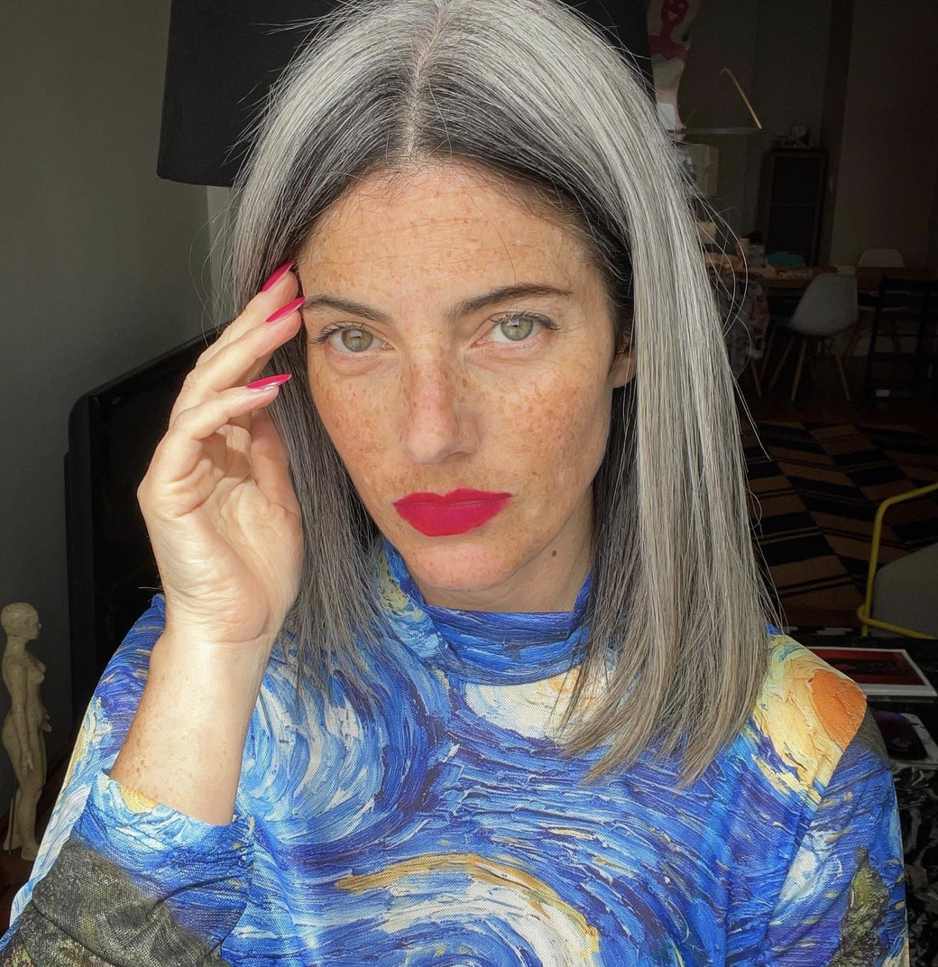 擁抱白髮提倡自然 “Gray blending”潮流讓你優雅地接受白髮
