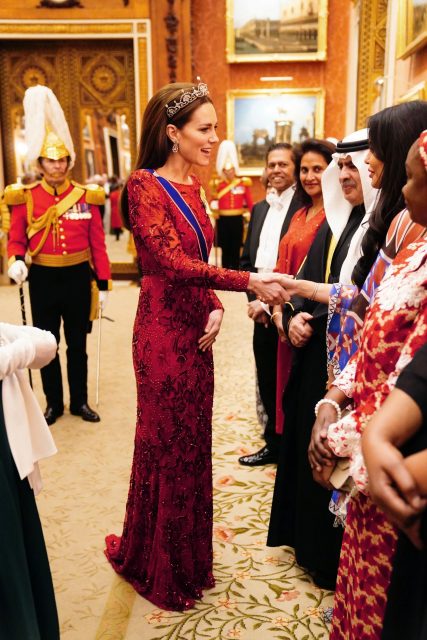 凱特王妃 Kate Middleton 最新的皇冠,是一件由項鍊改造而成的「家傳之寶」?