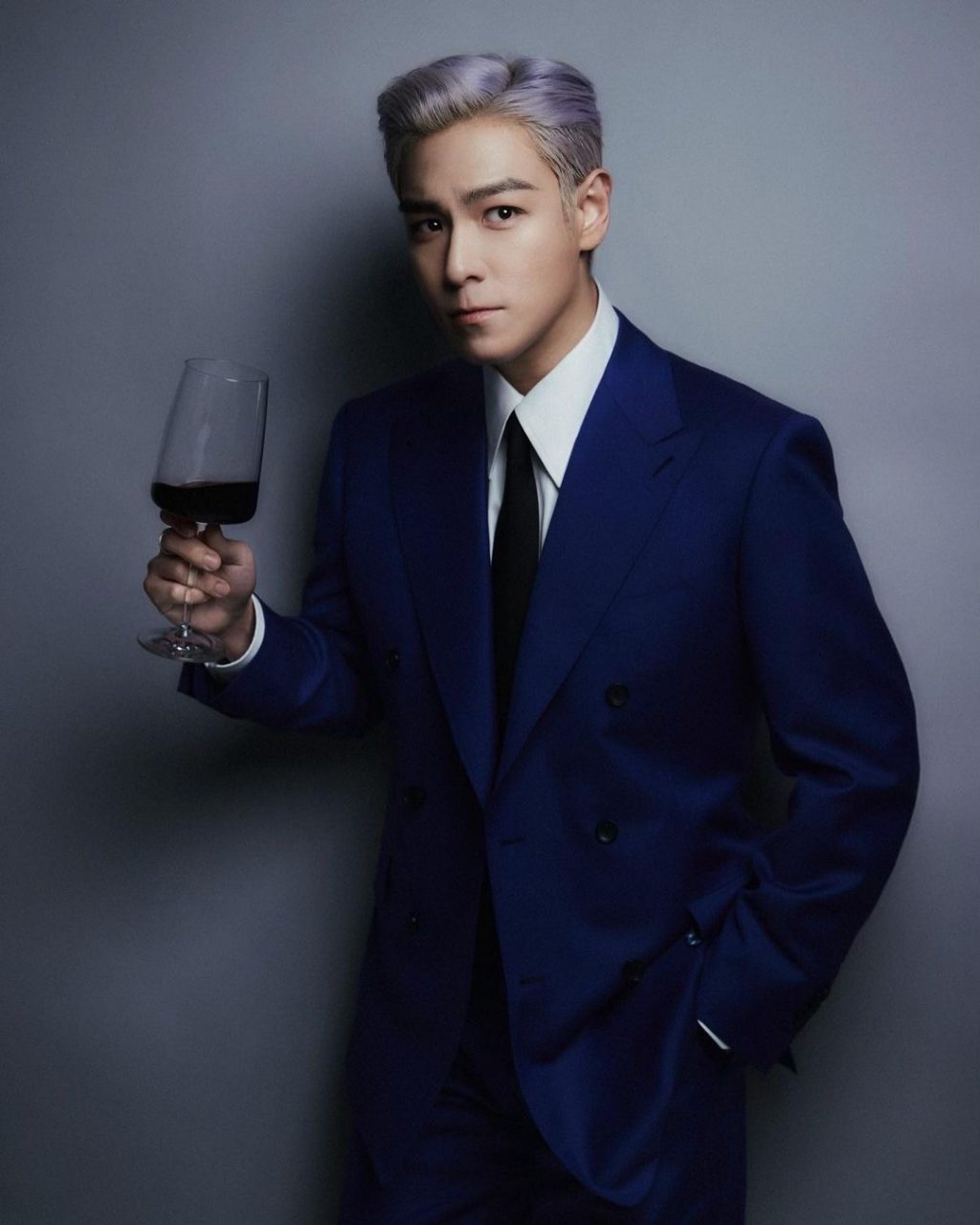 BIGBANG 成員 T.O.P 分享更多關於紅酒品牌「T’SPOT Wine」的細節，還驚喜為粉絲送上節日禮物！