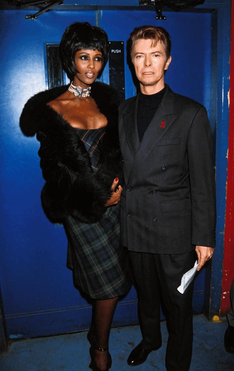 90年代最傳奇的時尚情侶 Iman 和 David Bowie！回顧11張最具經典的情侶裝讓人回味無窮