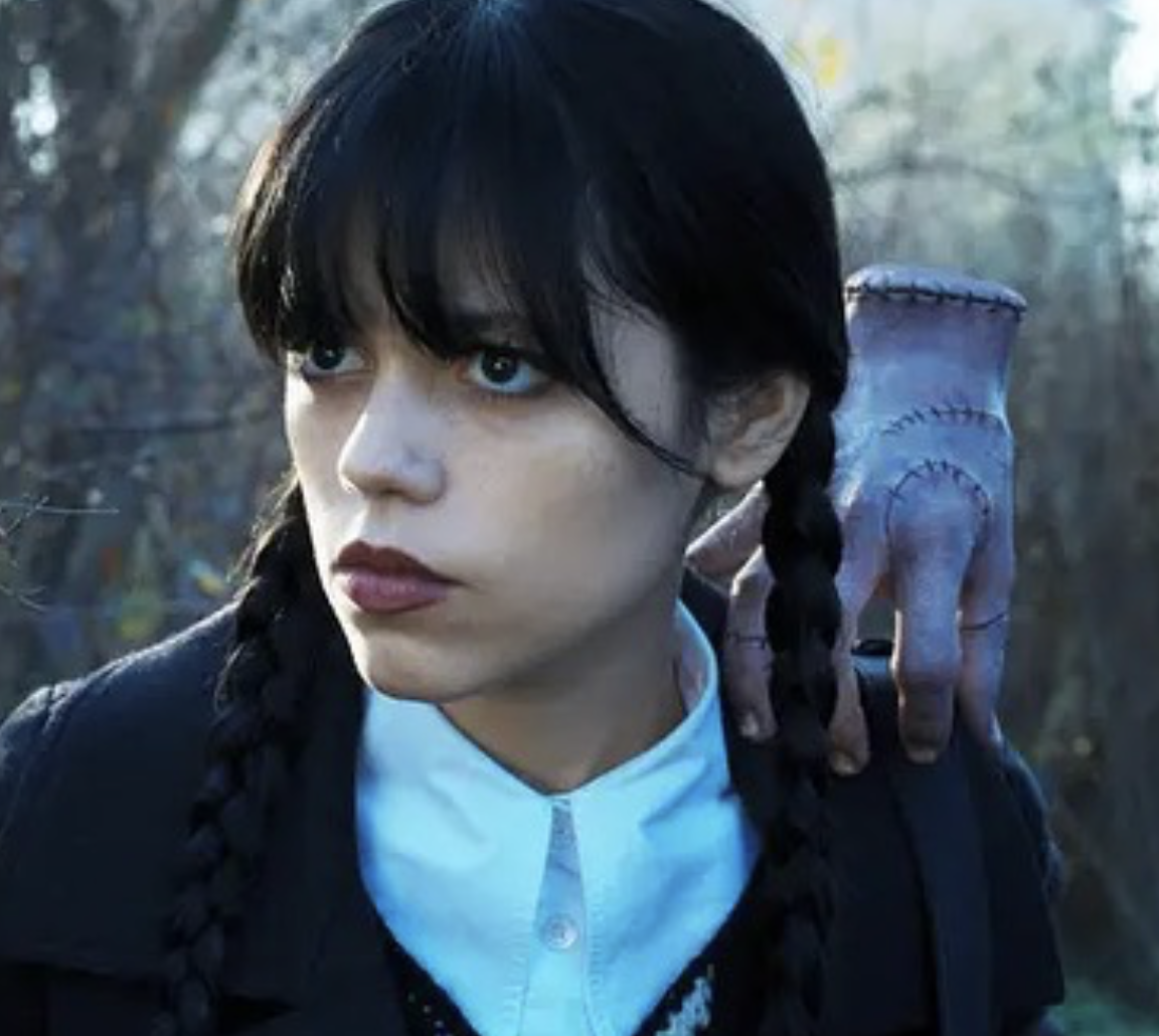 「透過一隻手來表達情感需要付出很多努力」：「Thing」成為Netflix《Wednesday》中最搶鏡角色！原來不是CG 而是真人拍攝？