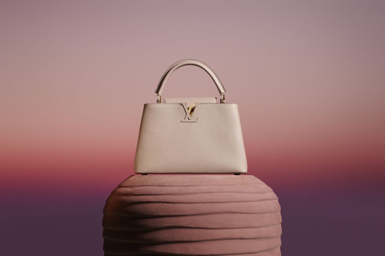 融合歷史與工藝打造而成的結晶！認識 Louis Vuitton 最值得收藏的經典手袋 Capucines