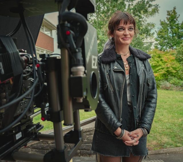 《Sex Education 性愛自修室》最終季正式預告發佈:Emma Mackey 在《芭比》後回歸!