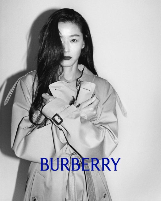 Daniel Lee 入主 Burberry 首個形象大片釋出,品牌大使全智賢驚喜登場!