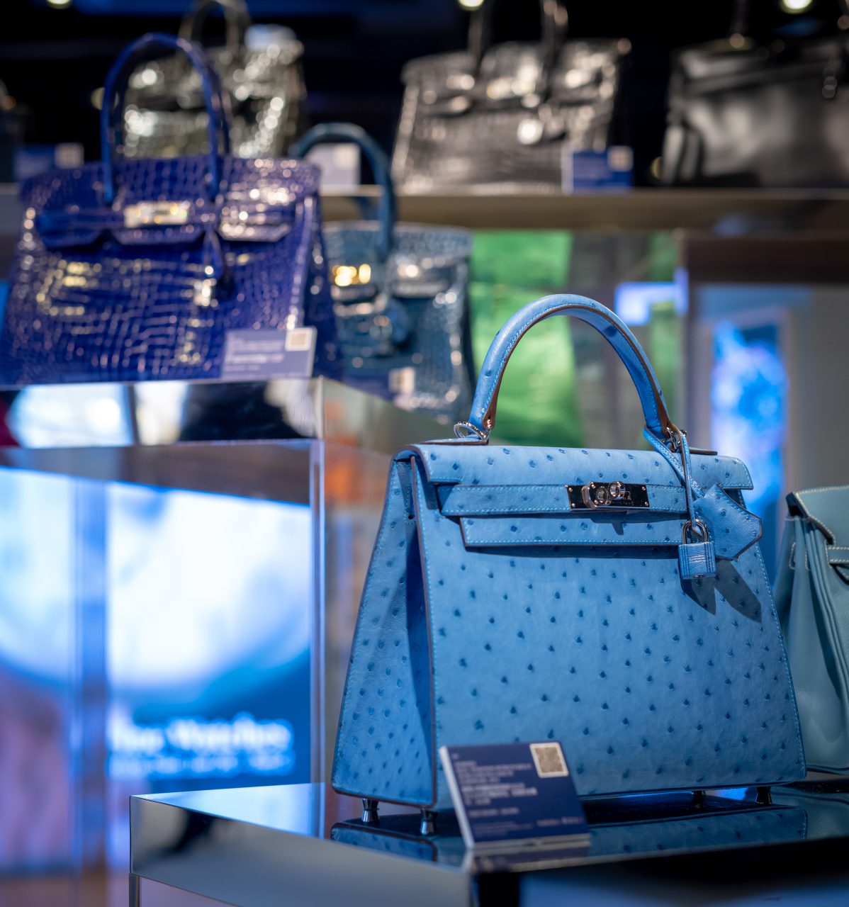 鍾愛送 Hermès 手袋傳情 | 「大劉」劉鑾雄慈善拍賣76個愛馬仕！成為亞洲史上最大型單一藏家手袋拍賣
