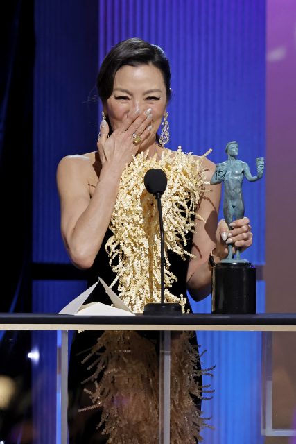 第29屆SAG完整獲獎名單：楊紫瓊成史上首位亞裔視后！人氣劇集《白蓮會》《怪奇物語》成績不斐