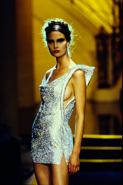 5 Facts You Need To Know About Shalom Harlow