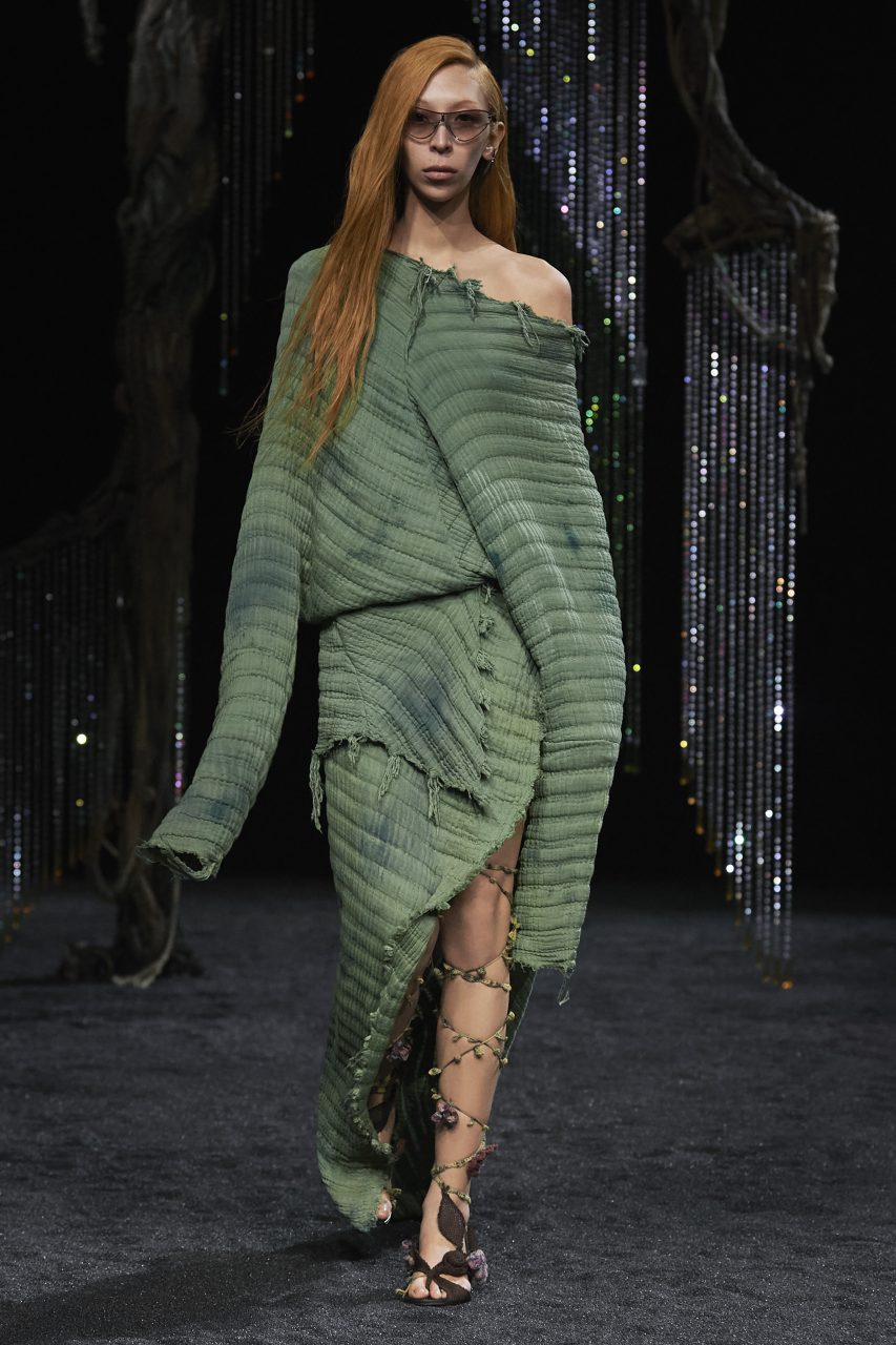 Natural And Urban Worlds Collide In Acne Studios’ Autumn/Winter 2023 Collection