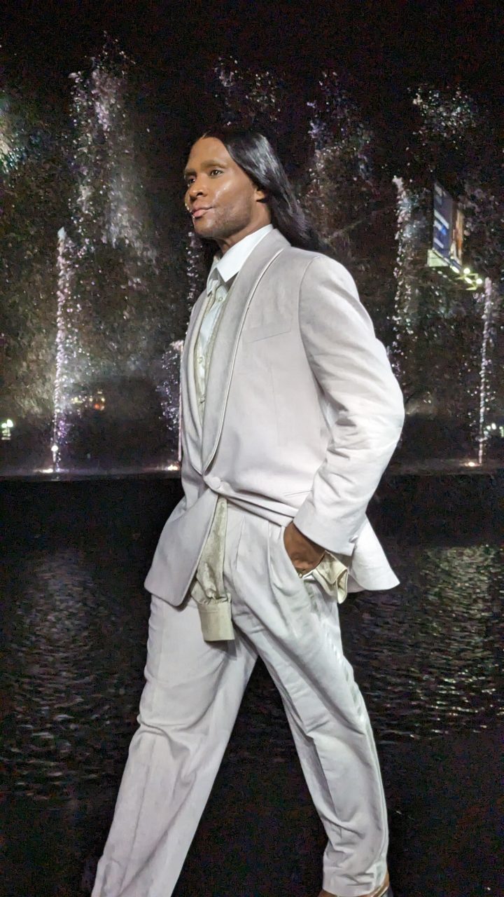 明星造型師 Law Roach 宣布「退休」！旋即以模特兒身份戲劇性亮相 Boss 時裝展，他的未來計劃是⋯⋯？