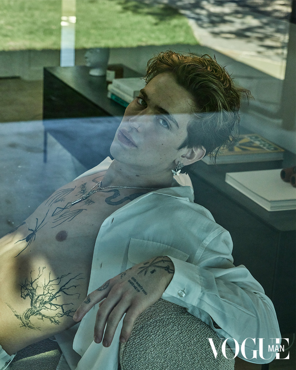 美國Gen Z網紅Vinnie Hacker堅持忠於自己，時尚界裏開闢自己的空間和粉絲聯繫