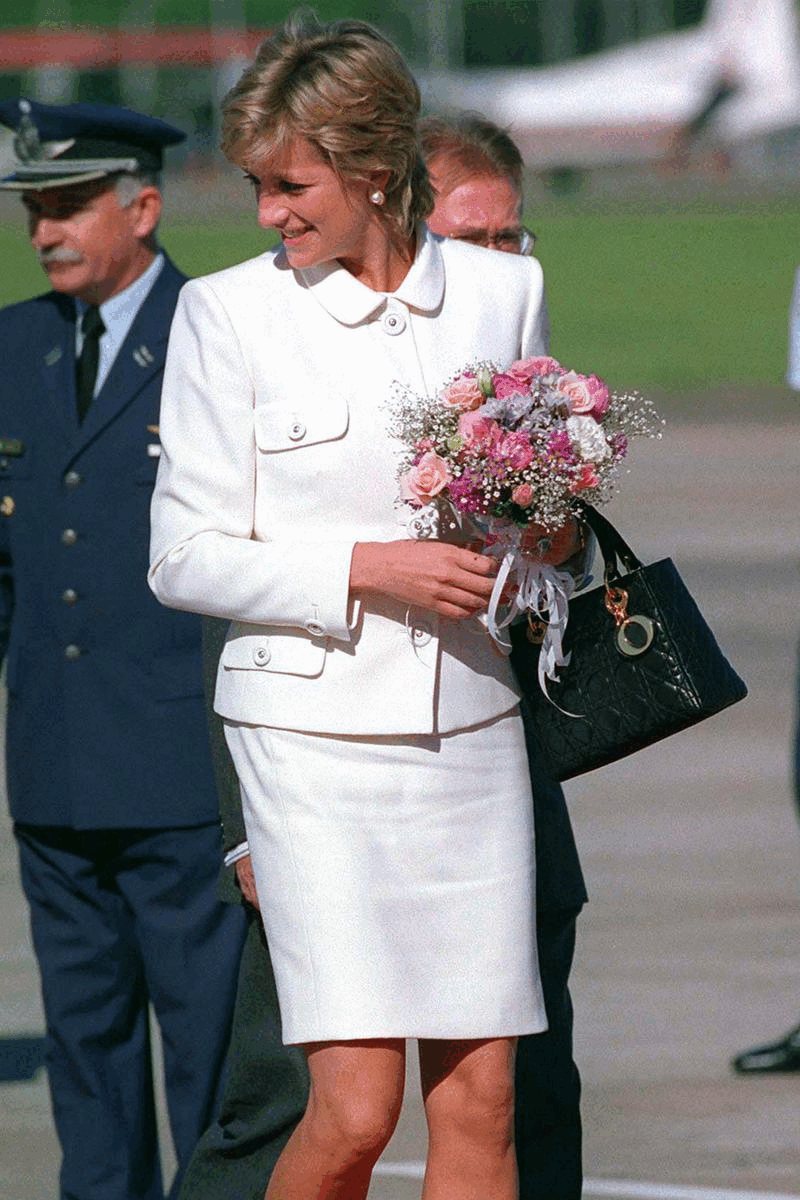 Dior的優雅、Hermès的貴氣、Bottega Veneta的知性？盤點10個經典手袋款式